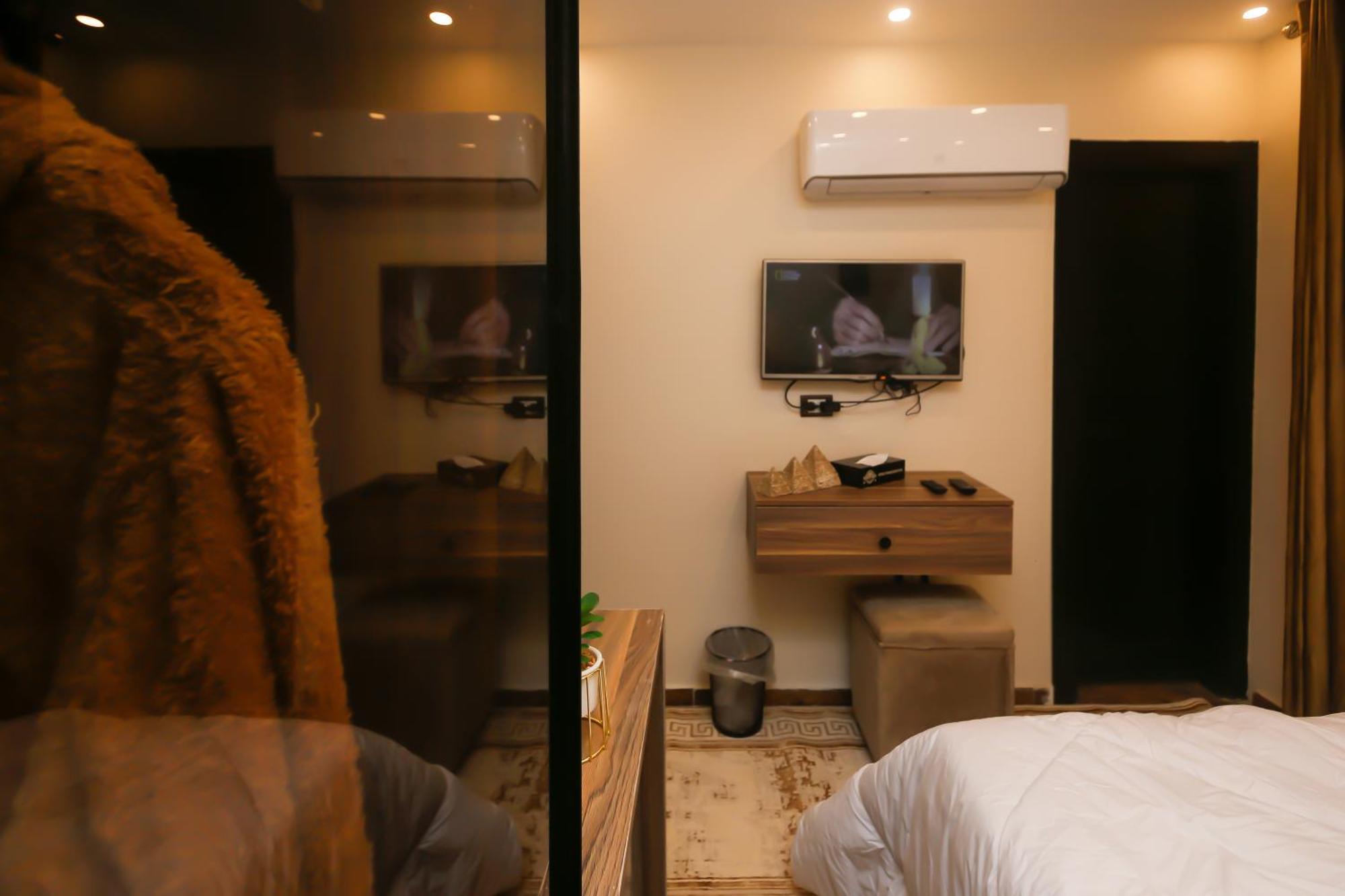 Imperial Pyramids Heights View Bed & Breakfast Nazlet el-Sisi Exterior photo